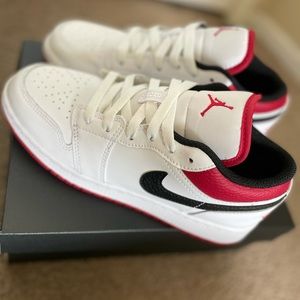 SOLD ‼️ Air Jordan 1s Mid